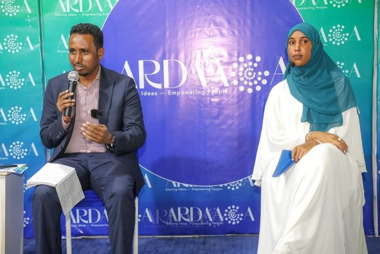 MADASHA ARDAAGA OO MARKII UGU HOREYSAY LOOGA HADLAY MUHIIMADA CUNISTA KALUUNKA